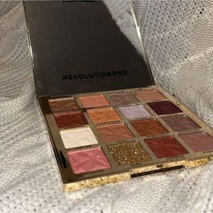 Eyeshadow pallet